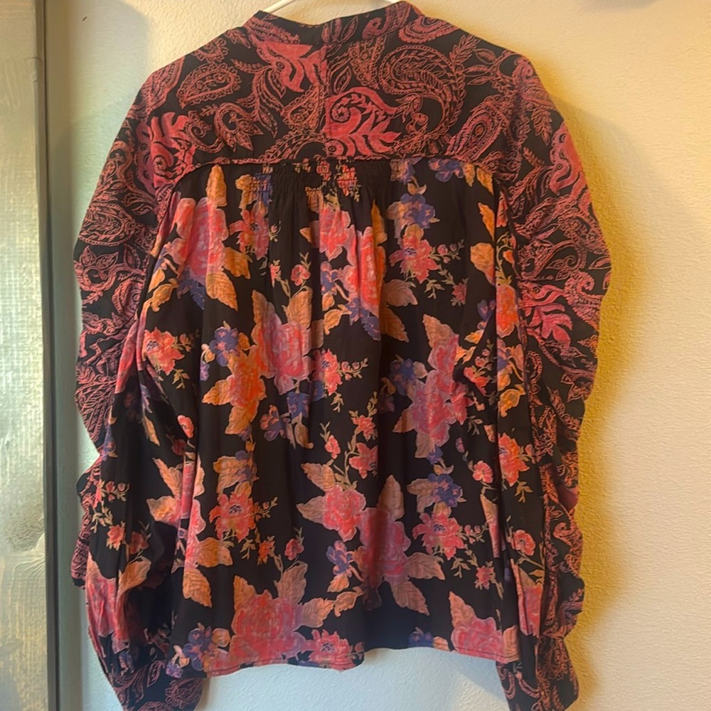Free people shirt size L